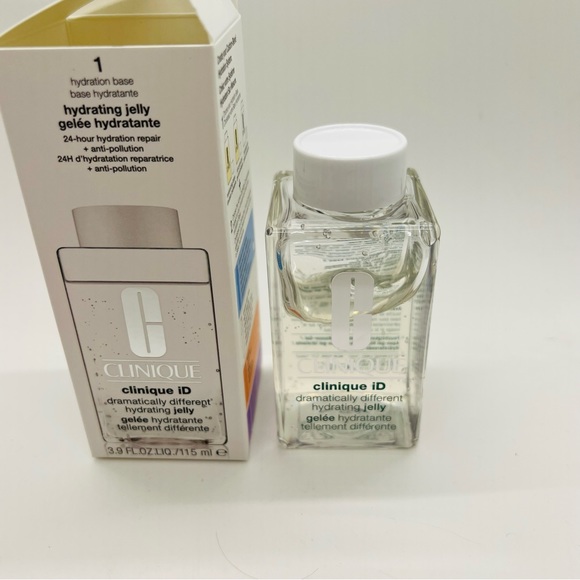 NWT Clinique Dramatically Different Hydrating Jelly 115 ml with pump - Picture 5 of 14